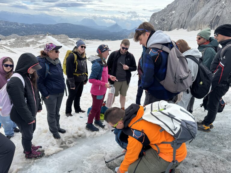 First day in the Outdoor-Glacier-Lab