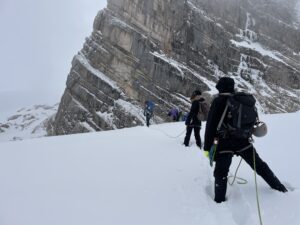 Learning to hike on Glaciers